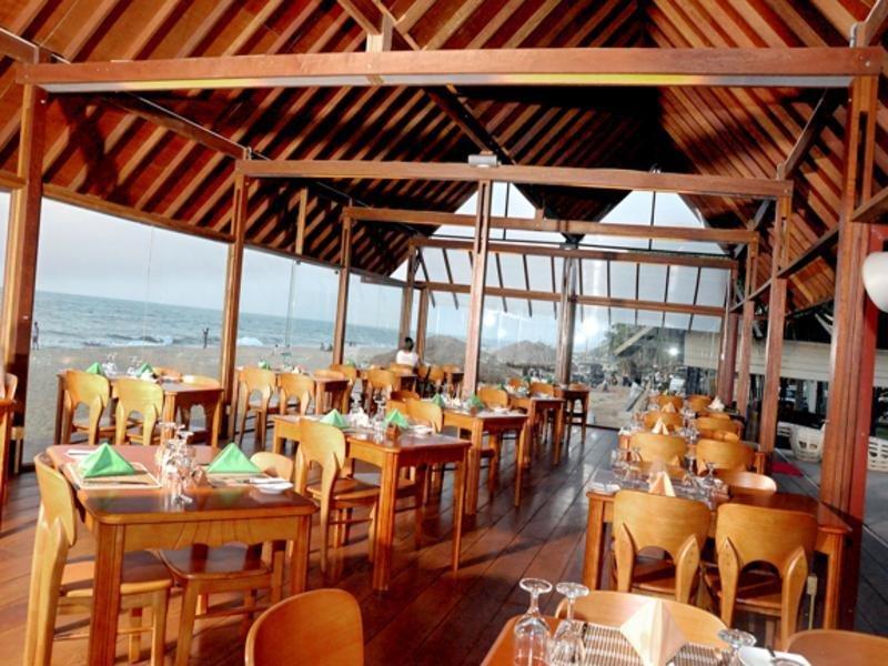 Hotel Sunset Beach Негомбо Экстерьер фото