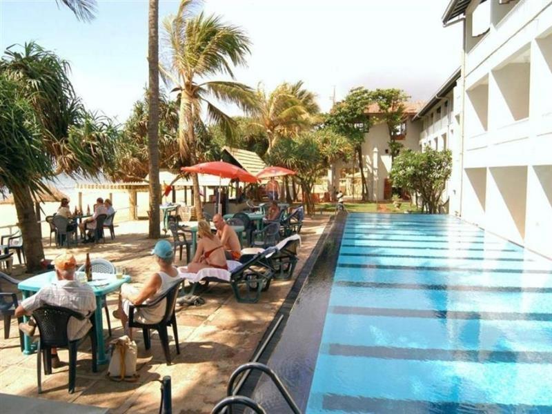 Hotel Sunset Beach Негомбо Экстерьер фото