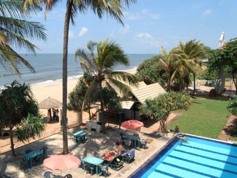 Hotel Sunset Beach Негомбо Экстерьер фото