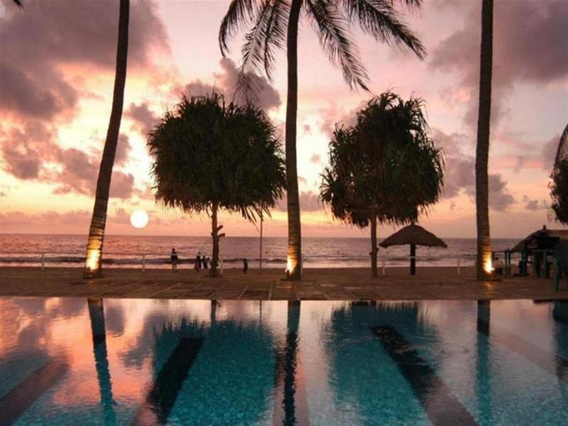 Hotel Sunset Beach Негомбо Экстерьер фото